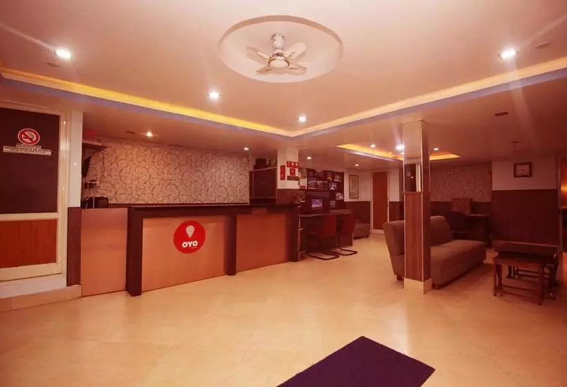 ホテル Oyo Rooms Near Deorali Bus Stand