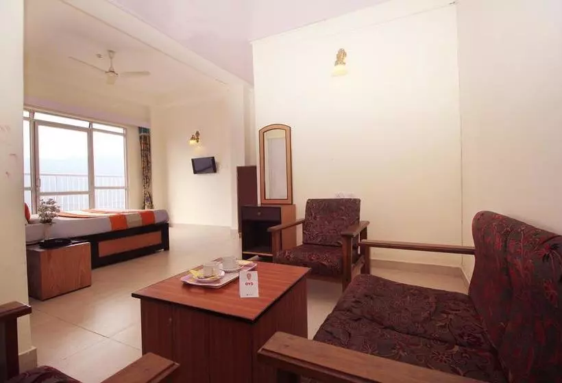 ホテル Oyo Rooms Near Deorali Bus Stand