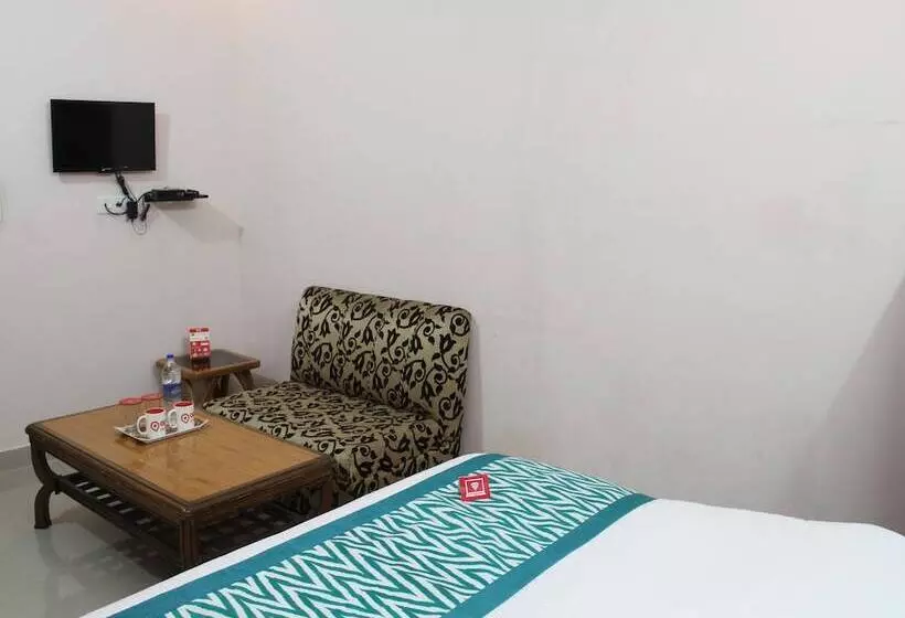 ホテル Oyo Rooms Near Mansarovar Garden