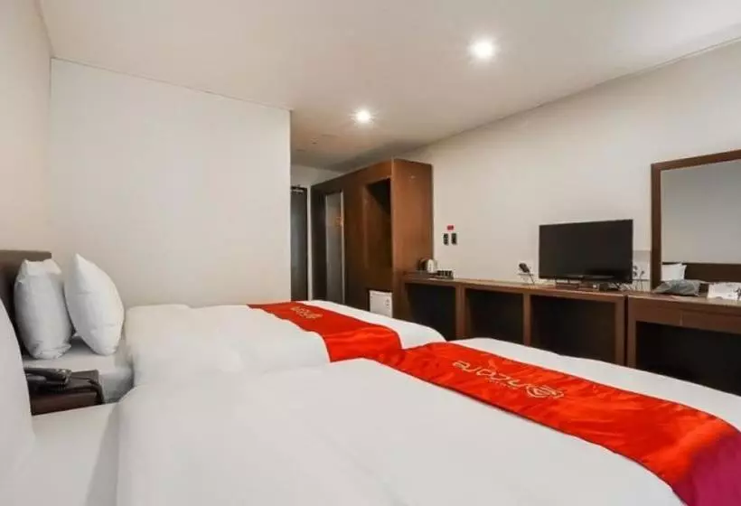 ホテル Ramada Encore By Wyndham Pyeongtaek