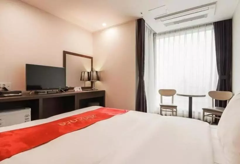 ホテル Ramada Encore By Wyndham Pyeongtaek