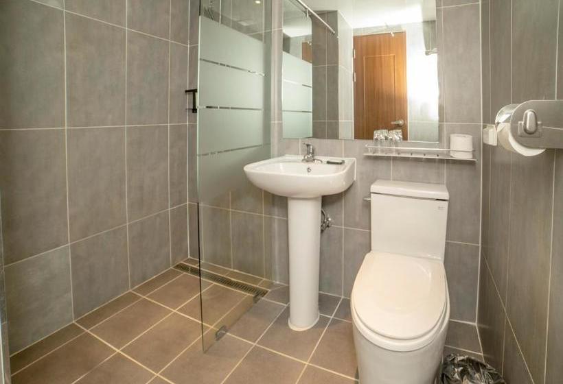 Hotel Ramada Encore By Wyndham Pyeongtaek