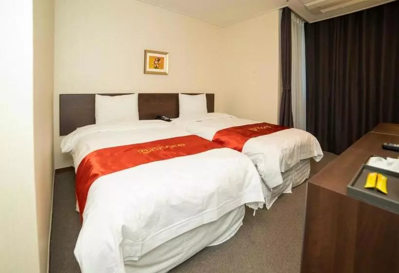 ホテル Ramada Encore By Wyndham Pyeongtaek