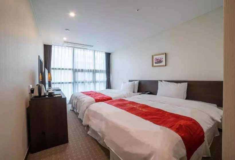 ホテル Ramada Encore By Wyndham Pyeongtaek