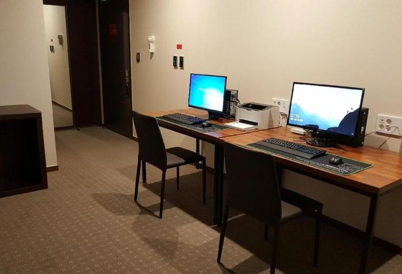 Hotel Ramada Encore By Wyndham Pyeongtaek