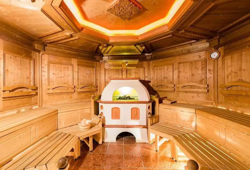 ホテル Alpine Luxury Spa Resort Schwarzenstein