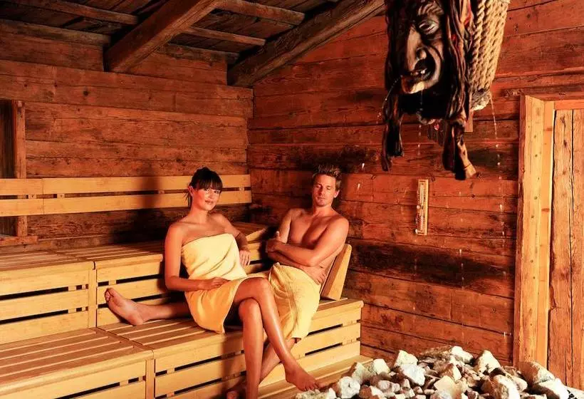 ホテル Alpine Luxury Spa Resort Schwarzenstein