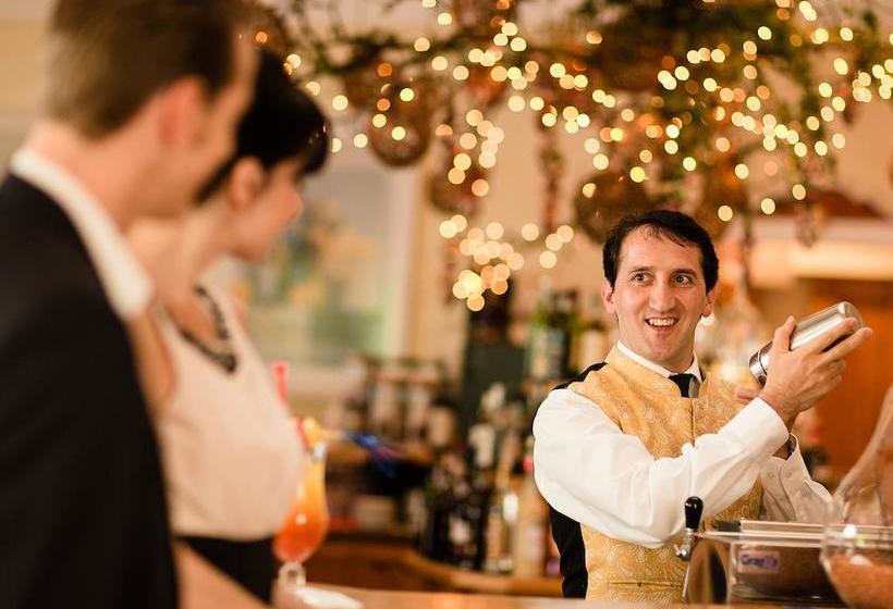 ホテル Alpine Luxury Spa Resort Schwarzenstein