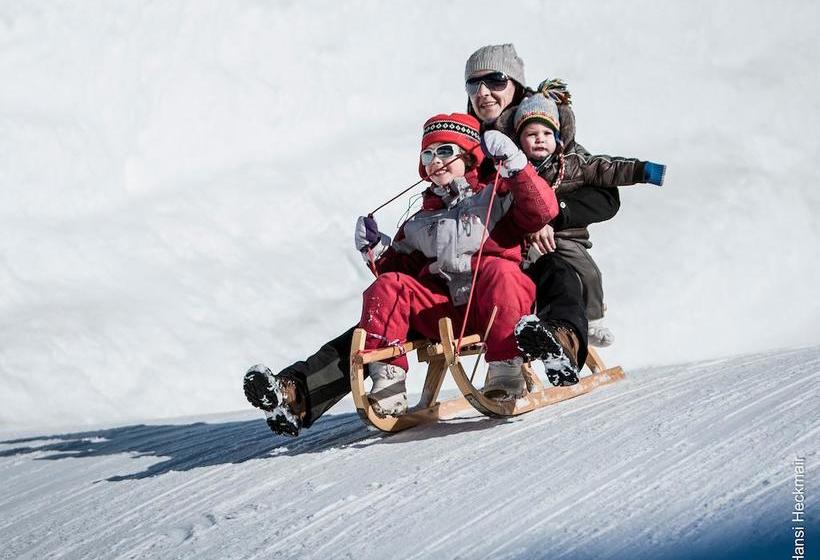 ホテル Alpine Luxury Spa Resort Schwarzenstein