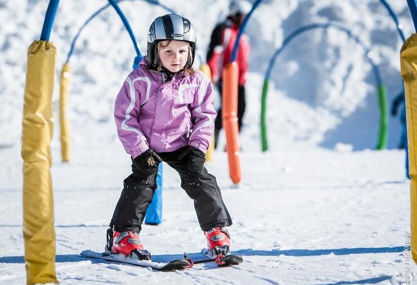 ホテル Alpine Luxury Spa Resort Schwarzenstein