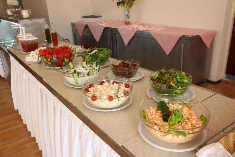 هتل Triton Garden