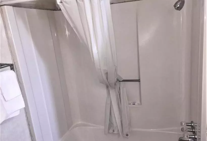 مُتل Economy Inn Lawton