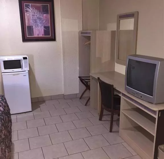 مُتل Economy Inn Lawton