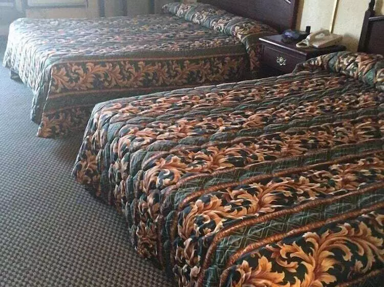 モーテル Economy Inn