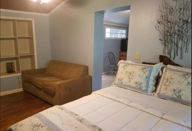 モーテル The Riverside Lodge At Chimney Rock