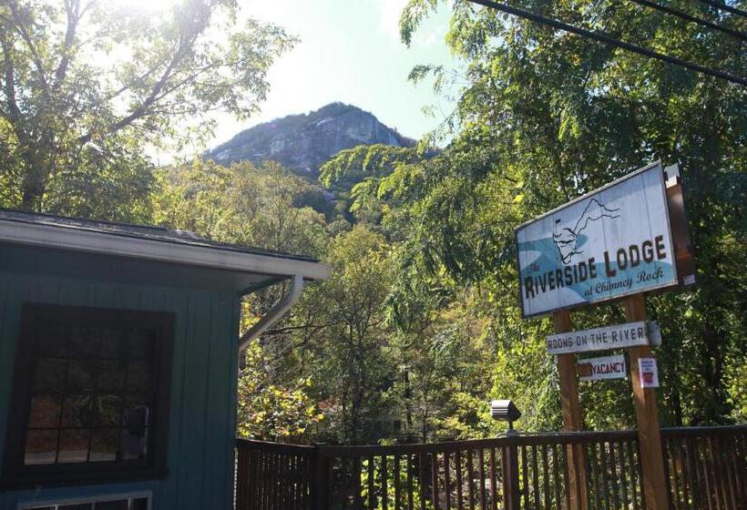 モーテル The Riverside Lodge At Chimney Rock