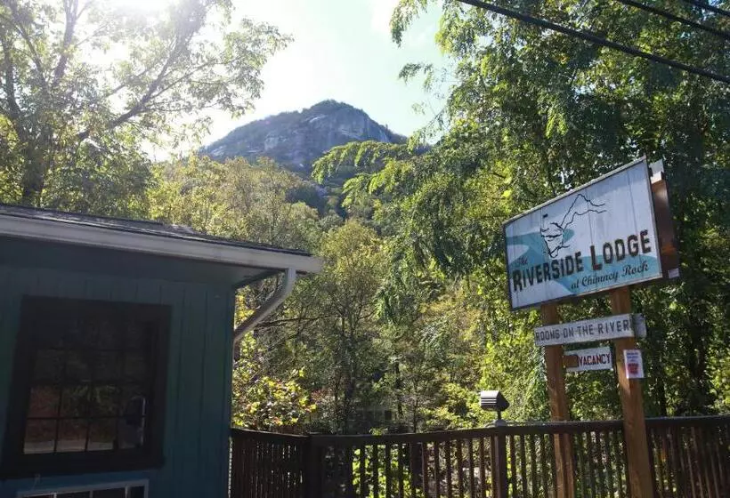 モーテル The Riverside Lodge At Chimney Rock