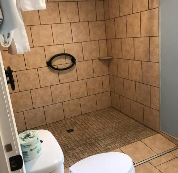 モーテル The Riverside Lodge At Chimney Rock