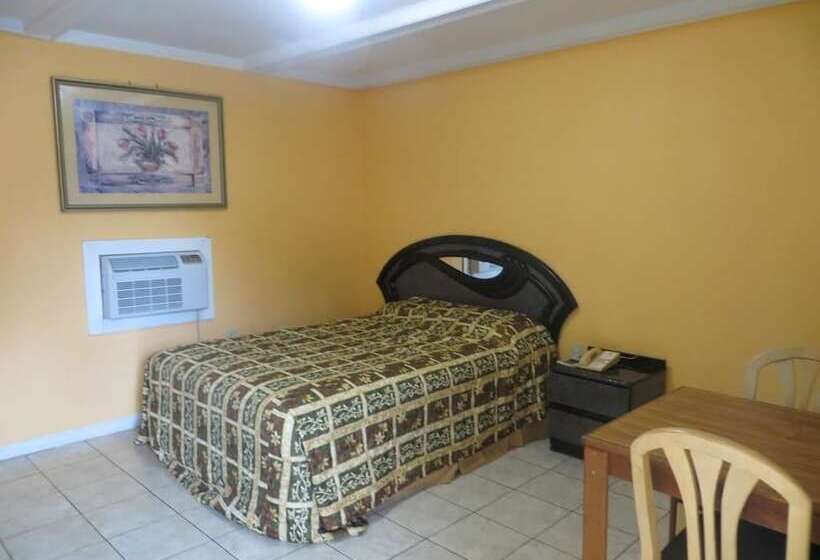 汽车旅馆  Travel Inn & Suites