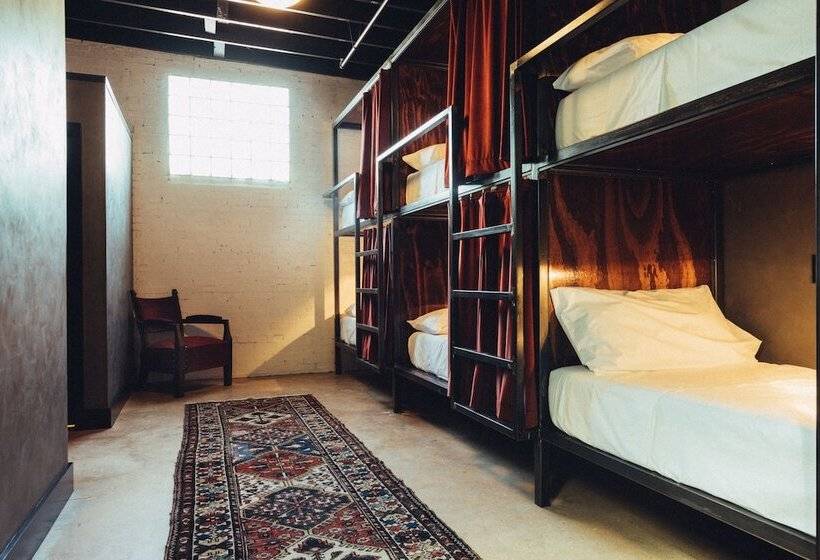 Native Hostel Austin