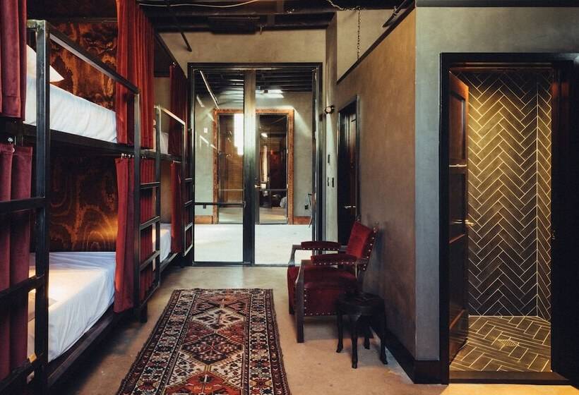 Native Hostel Austin