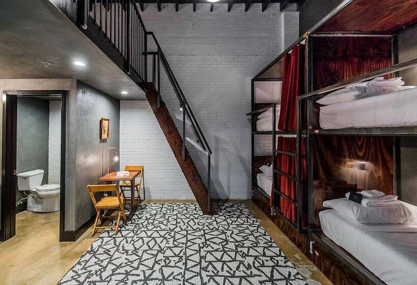 Native Hostel Austin