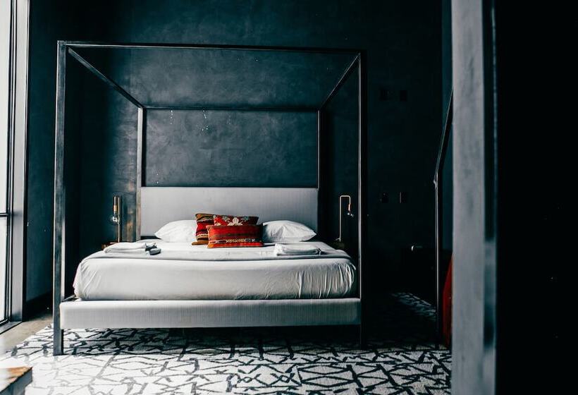 Native Hostel Austin