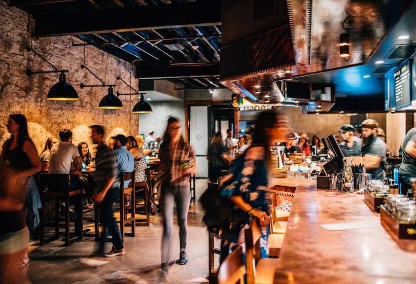 Native Hostel Austin