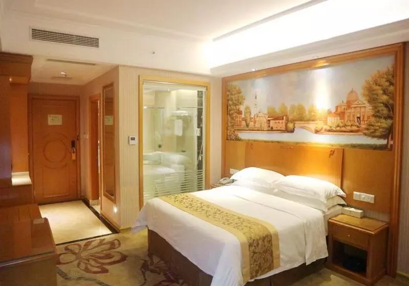 Vienna Hotel Hainan Oriental Avenue