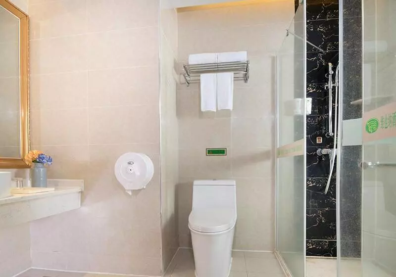 Vienna Hotel Hainan Oriental Avenue