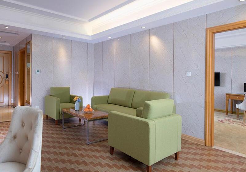 Vienna Hotel Hainan Oriental Avenue