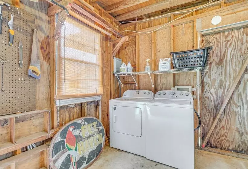 Charming Fairhope Home ~ 2 Mi To North Beach Park!