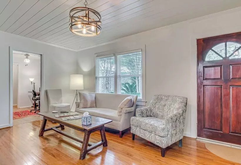 Charming Fairhope Home ~ 2 Mi To North Beach Park!