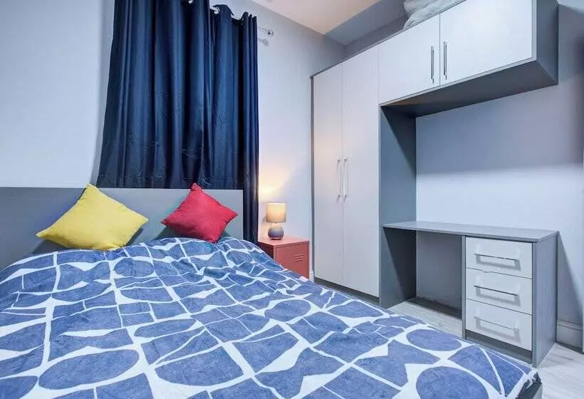 ホテル Oyo Trendy Apartments London