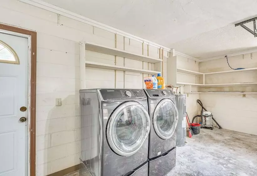 Modern Wimauma Family Home W/ Private Pool & Yard!