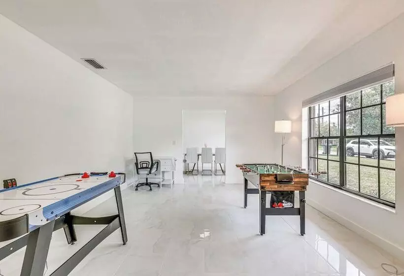 Modern Wimauma Family Home W/ Private Pool & Yard!
