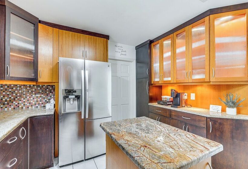 Modern Wimauma Family Home W/ Private Pool & Yard!