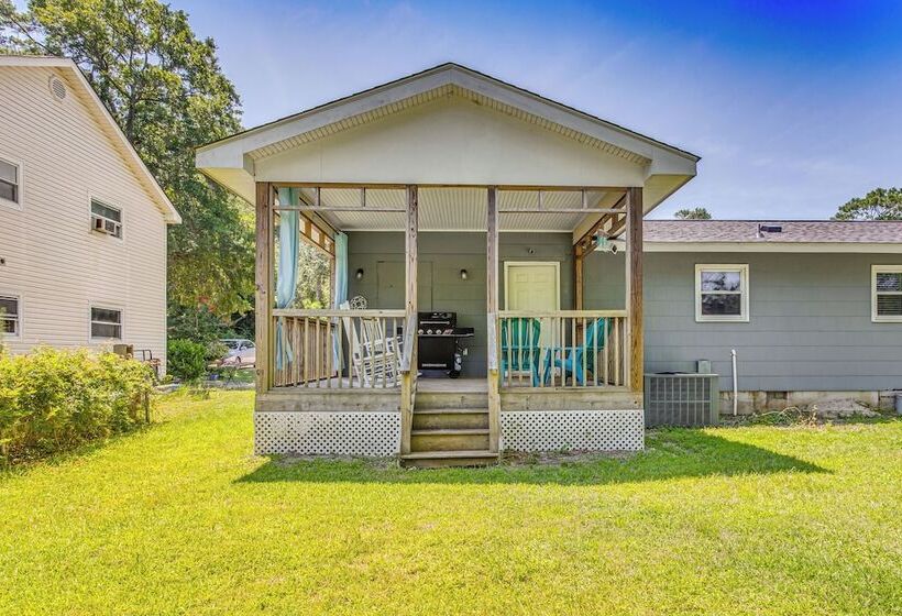 Ocean Isle Beach Home W/ Grill: 1 Mi To Beach!