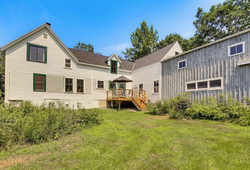 Peaceful Coastal Maine Retreat, Walk To Trails