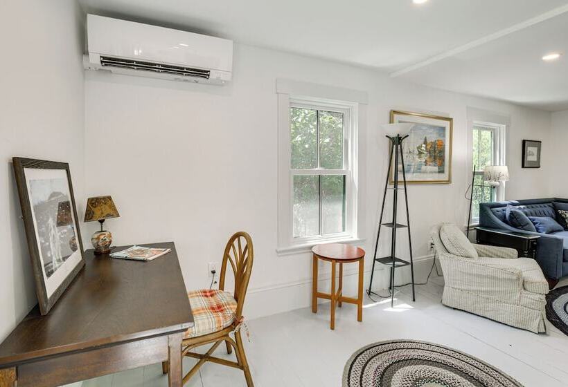 Peaceful Coastal Maine Retreat, Walk To Trails