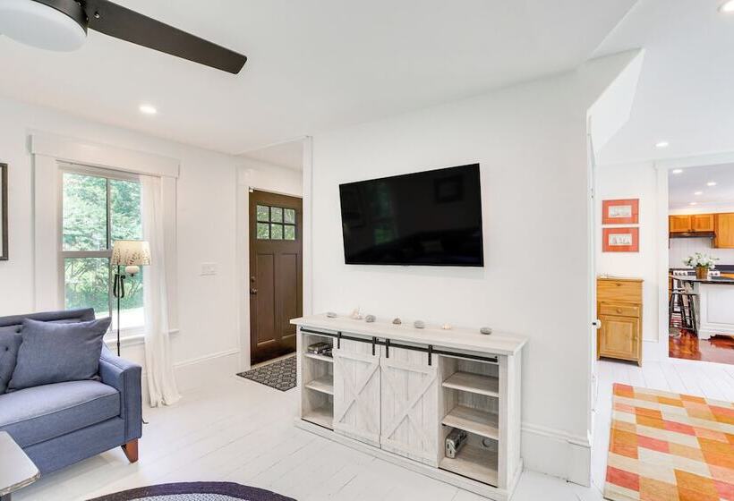 Peaceful Coastal Maine Retreat, Walk To Trails