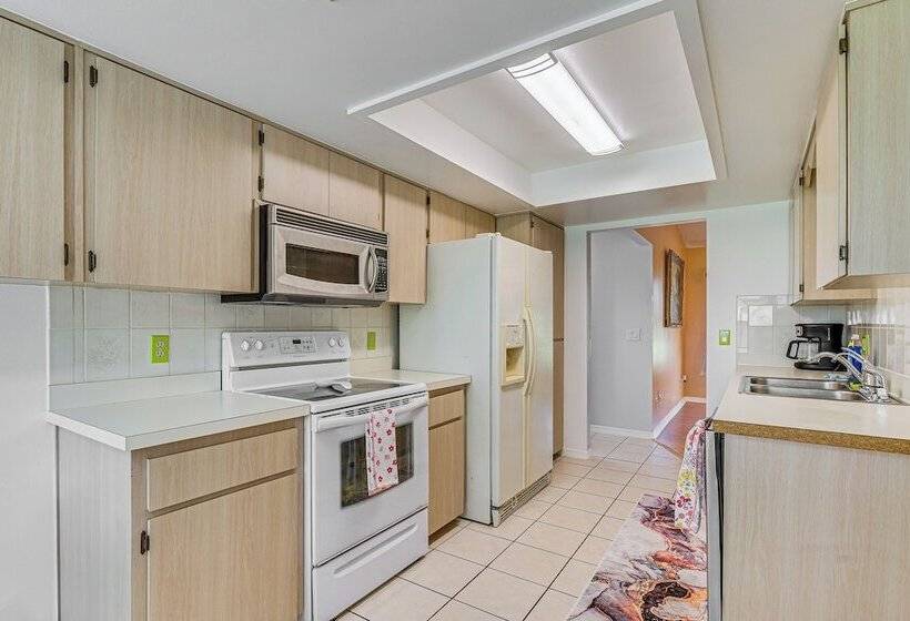 Pet Friendly Ocala Home W/ Screened In Lanai!