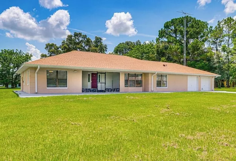 Pet Friendly Ocala Home W/ Screened In Lanai!