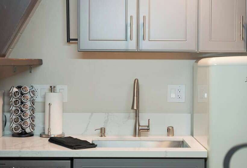 Speckled By Avantstay Modern Interior, 0.5mi To Lake!