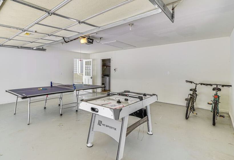 Beautiful Home W/ Pool: Near Downtown, Unc & Duke!