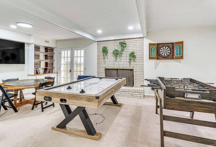 Beautiful Home W/ Pool: Near Downtown, Unc & Duke!