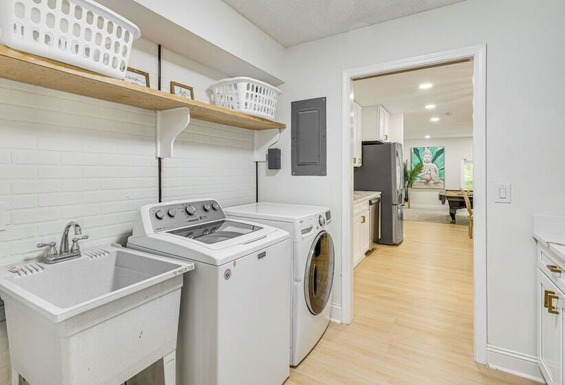 Beautiful Home W/ Pool: Near Downtown, Unc & Duke!