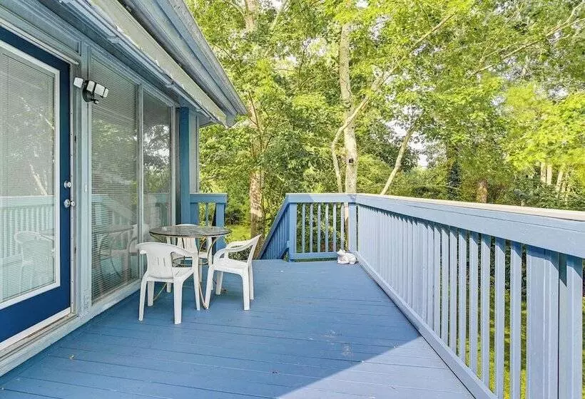 Myrtle Beach Tree House  W/ Deck ~ 7 Mi To Beach!