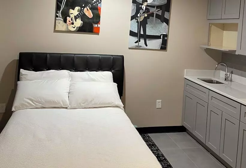 Hotelli Broadway And Main