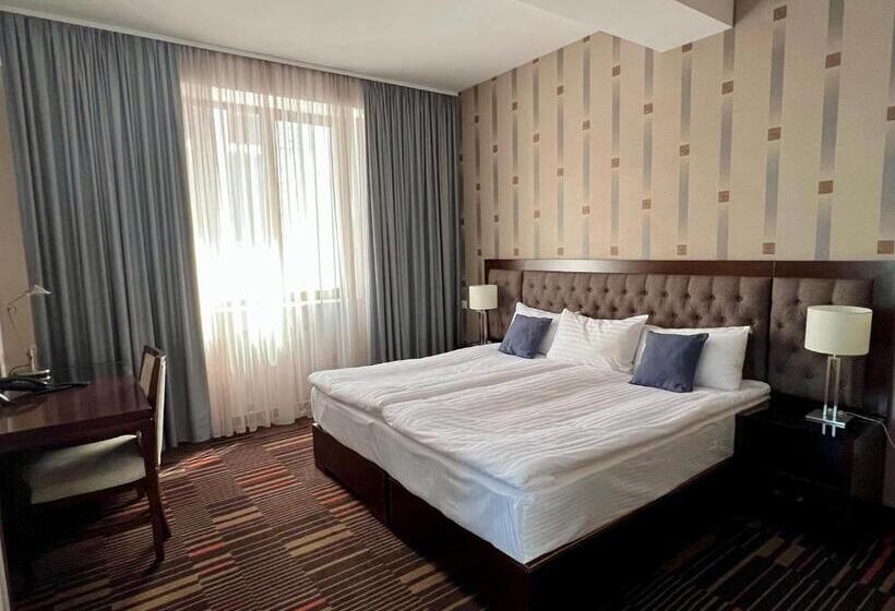 هتل Yerevan Resident